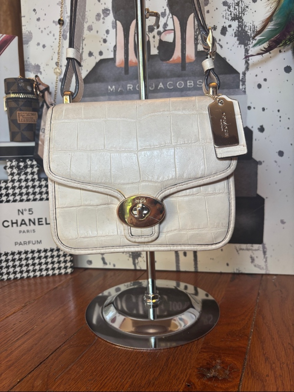 Coach Swagger 20 Chalk Ivory Embossed Croc Leather Crossbody Satchel 35283